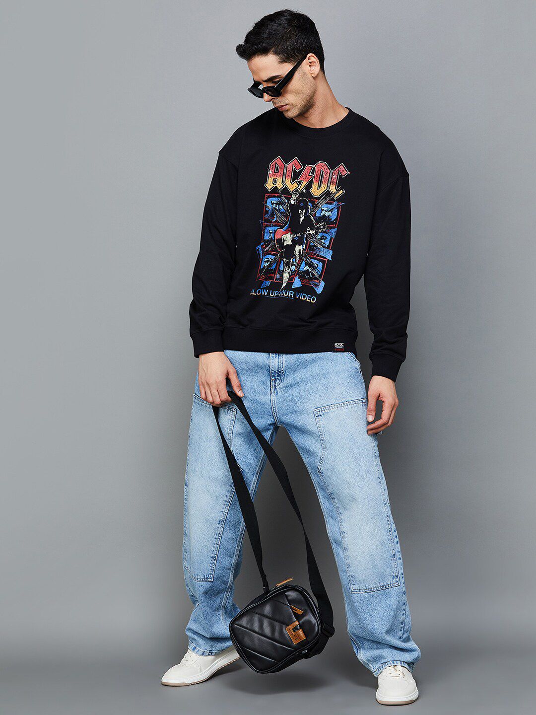  Forca Graphic Print Pullover Sweatshirt