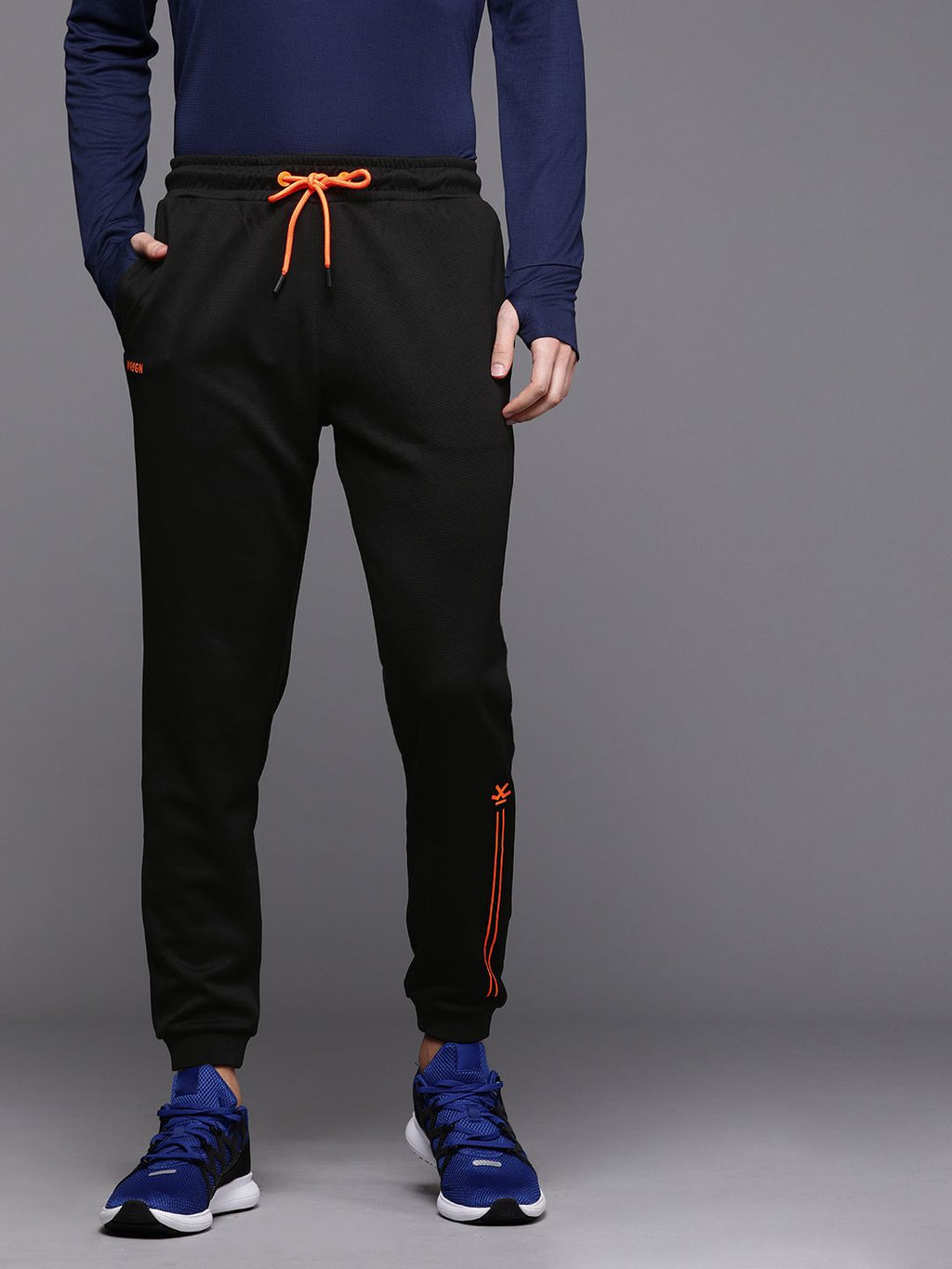  WROGN ACTIVE Men Black Regular Fit Self Design Cropped Joggers