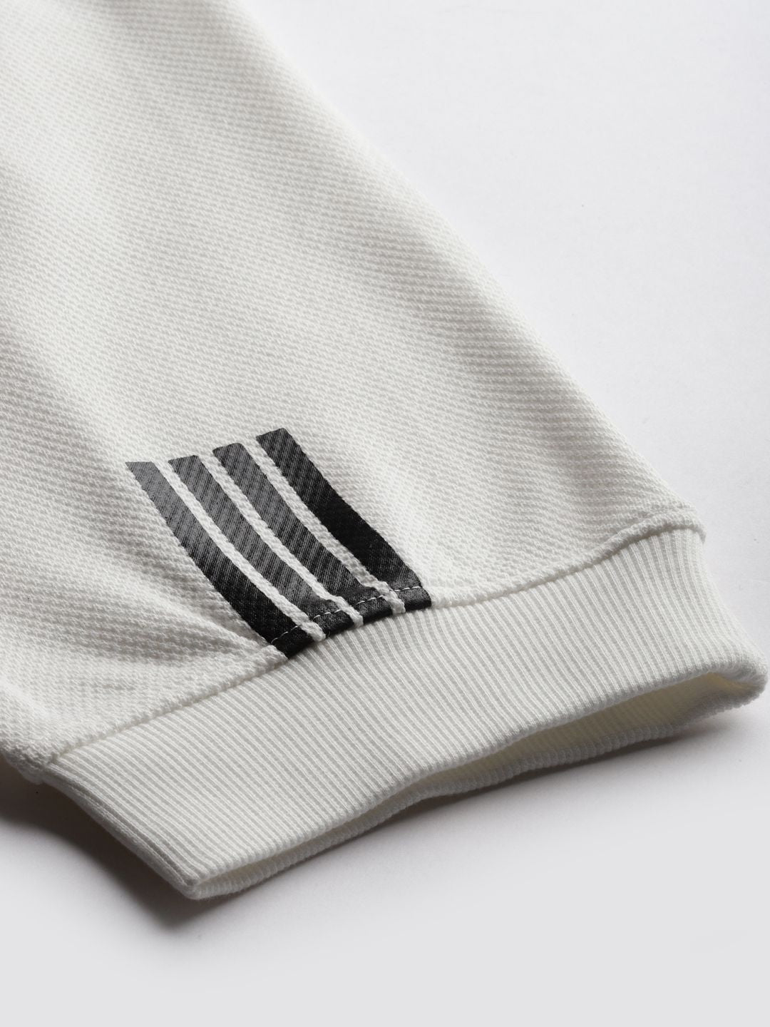  WROGN Men White Solid Slim Fit Joggers With Printed Detailing