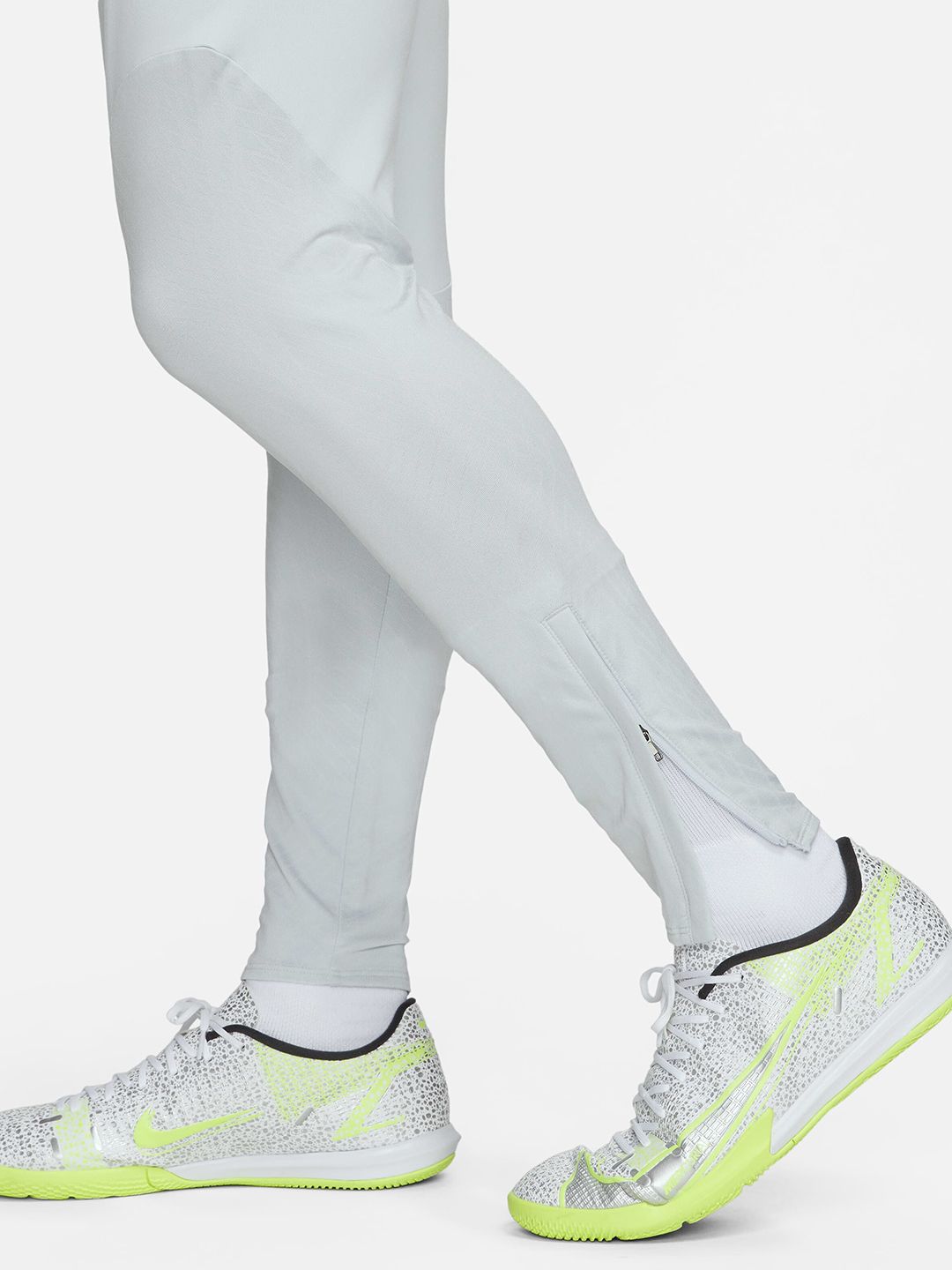  Nike Men Dri-FIT Strike Logo Printed Soccer Track Pants
