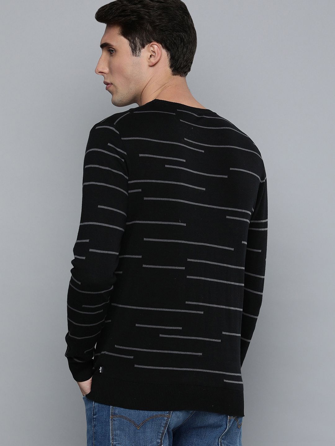  Levis Men Black Printed Pure Cotton Sweatshirt
