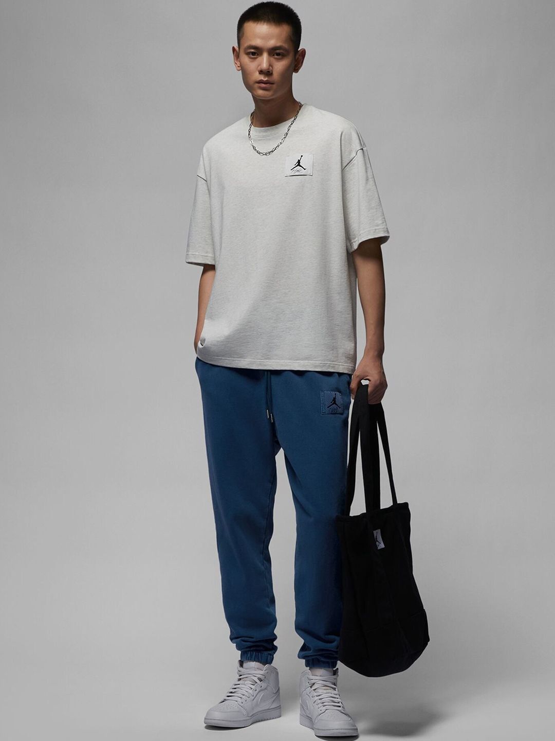  Nike Men Jordan Essentials Mid Rise Fleece Washed Joggers
