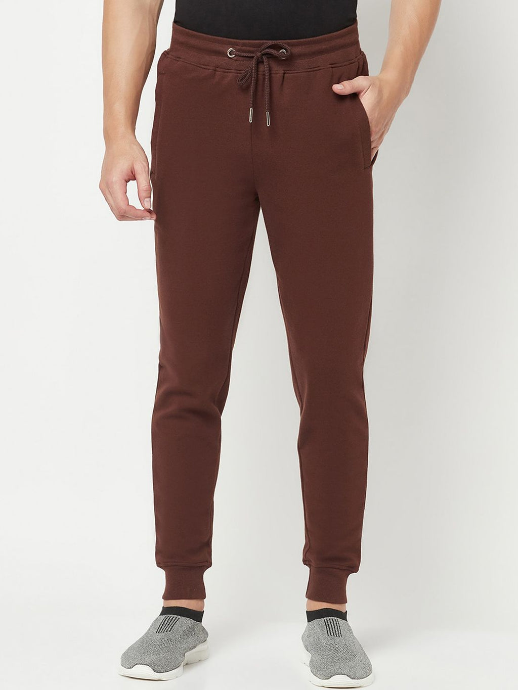  THE DAILY OUTFITS Men Slim Fit Pure Cotton Joggers