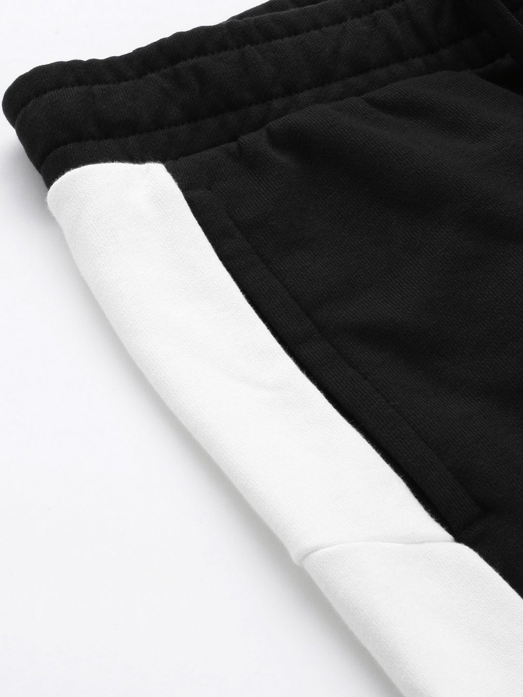  Puma Men DYNA-MIX Dry Cell Colourblocked Regular Fit Joggers
