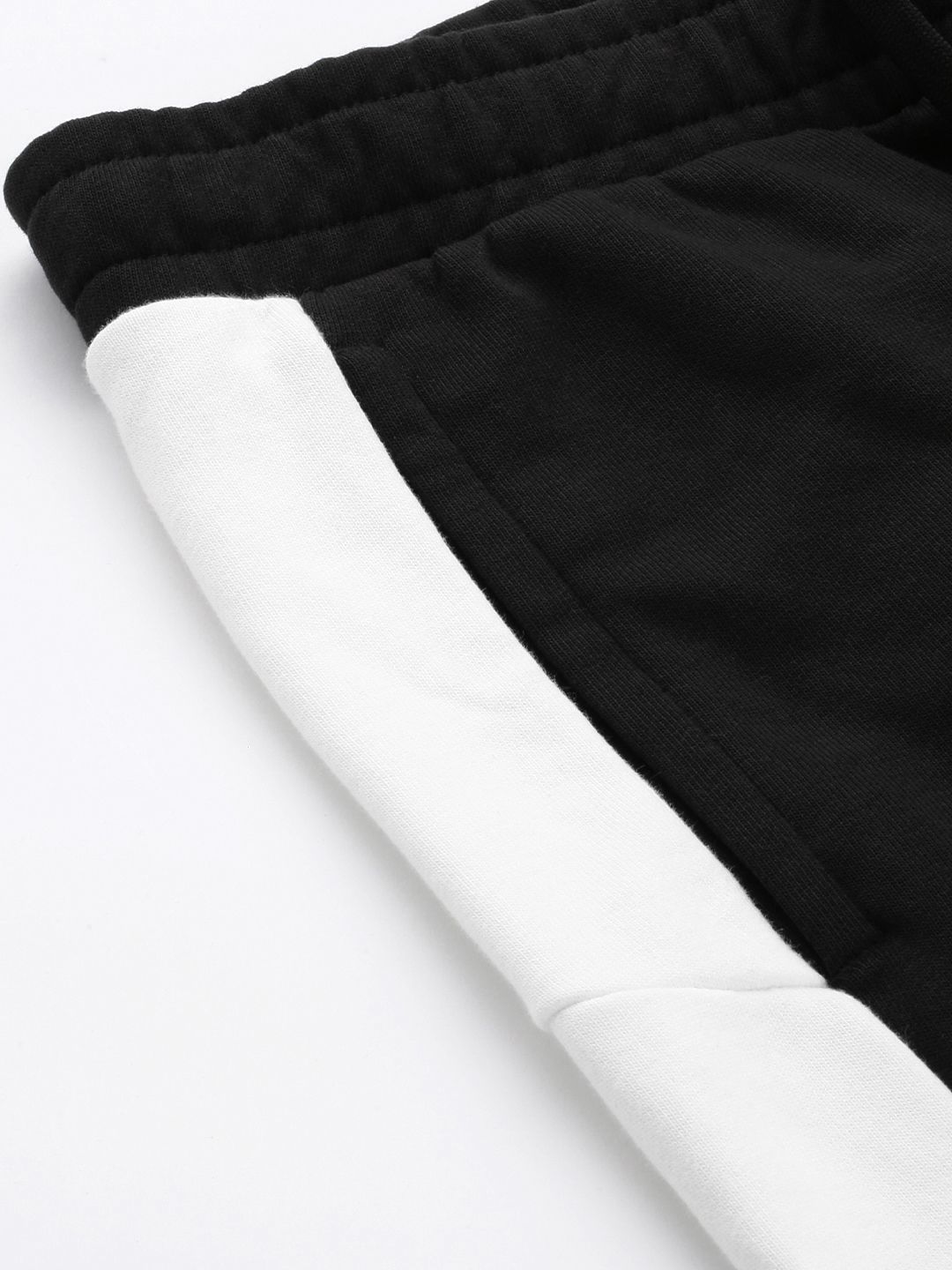  Puma Men DYNA-MIX Dry Cell Colourblocked Regular Fit Joggers