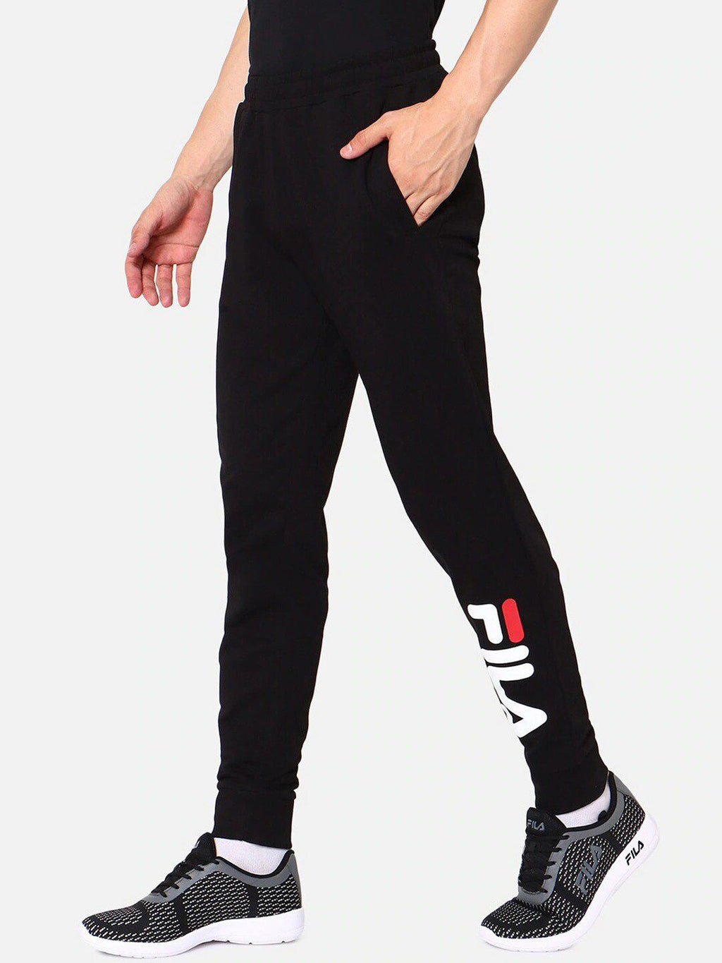  FILA Men MANAKIN Solid Cotton Joggers
