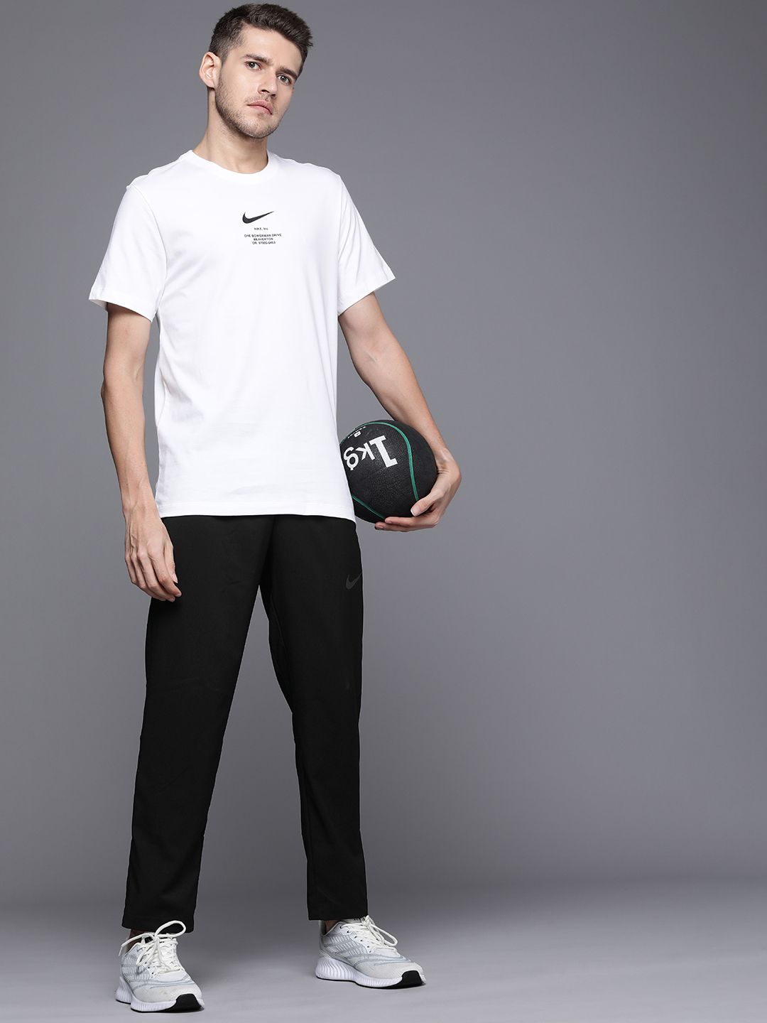  Nike Men Dri-Fit Standard Woven Training Track Pants