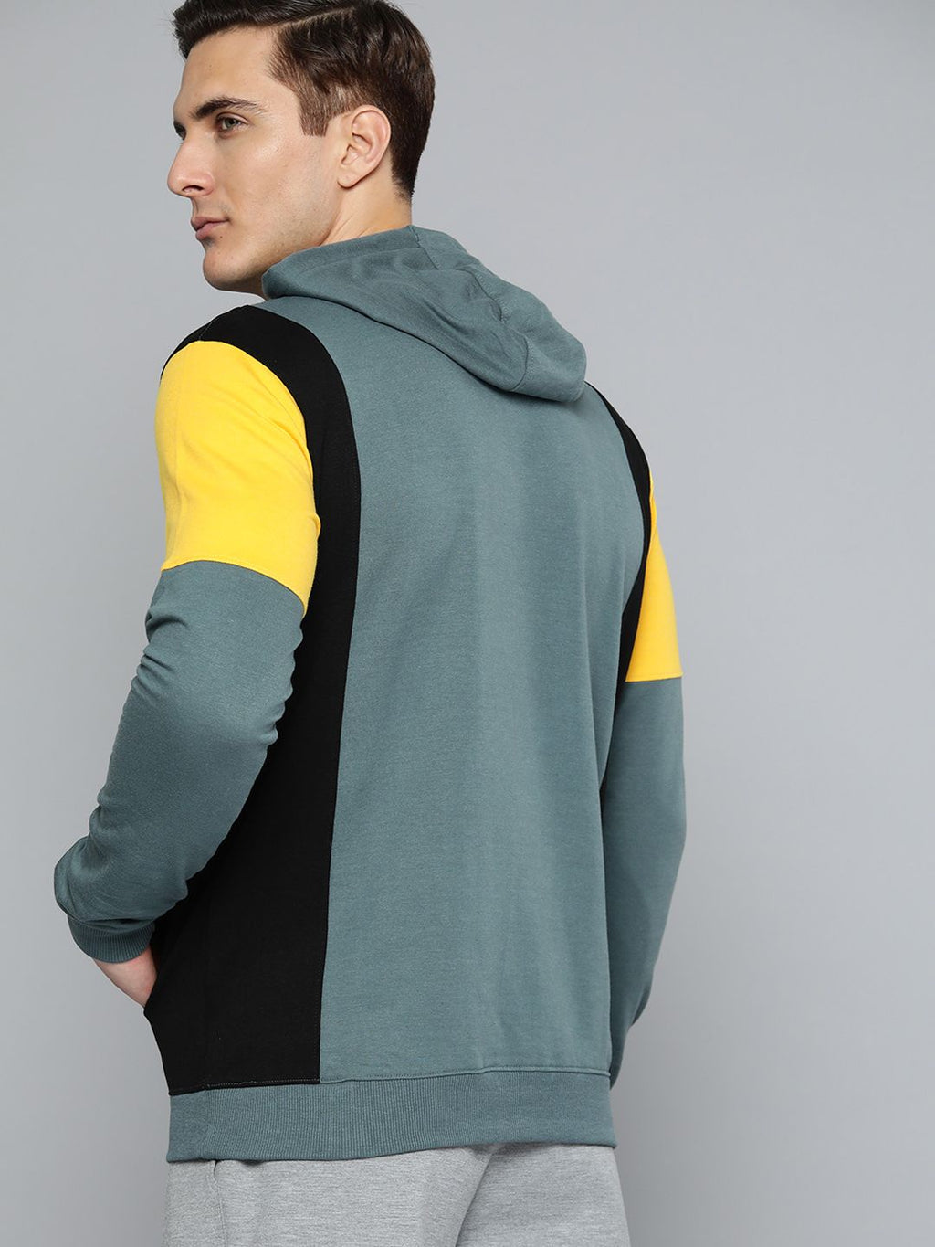  Slazenger Men Grey Colourblocked Hooded Sweatshirt