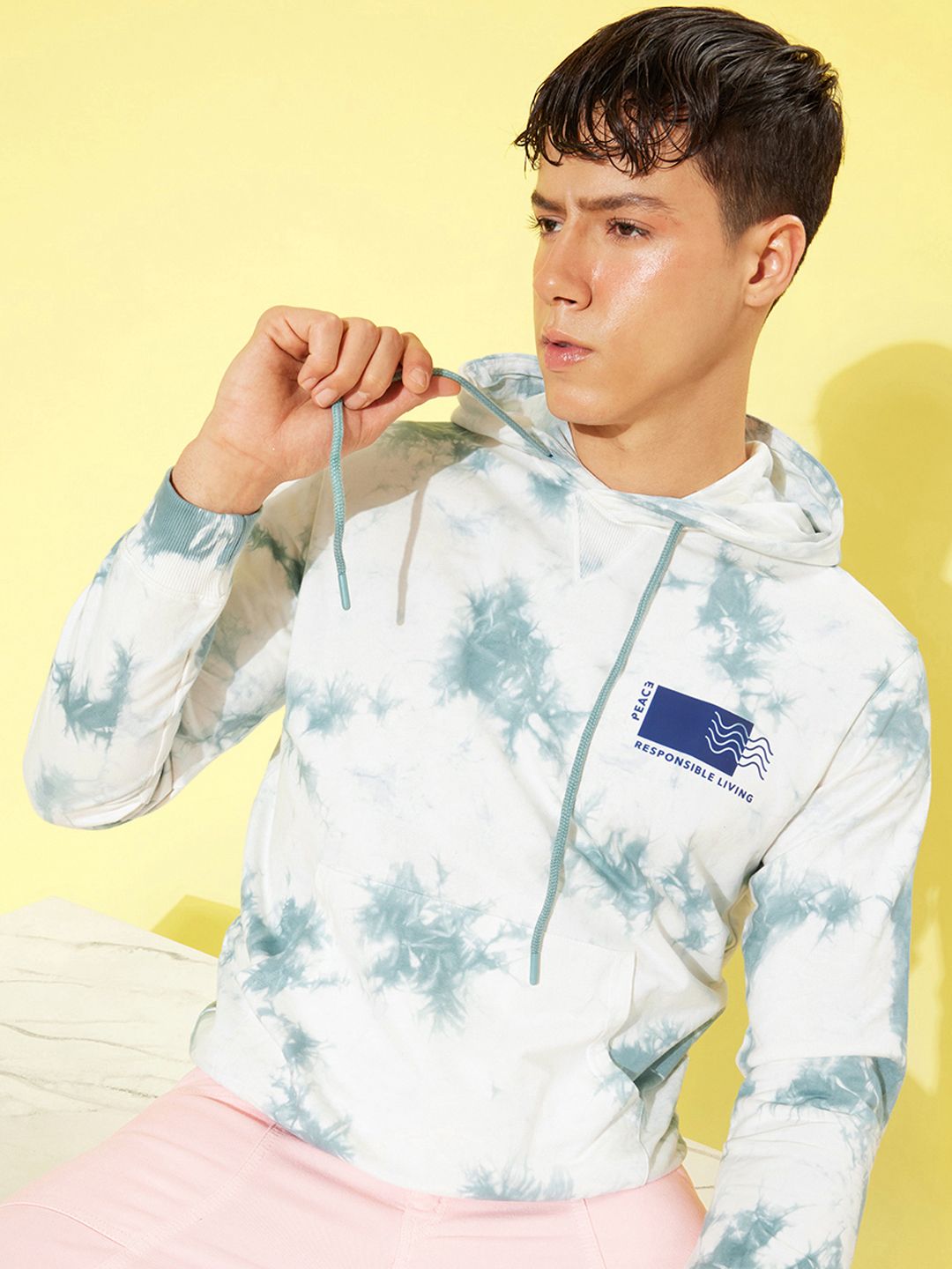  Mast & Harbour Men White & Blue Dyed Pure Cotton Printed Hooded Sweatshirt