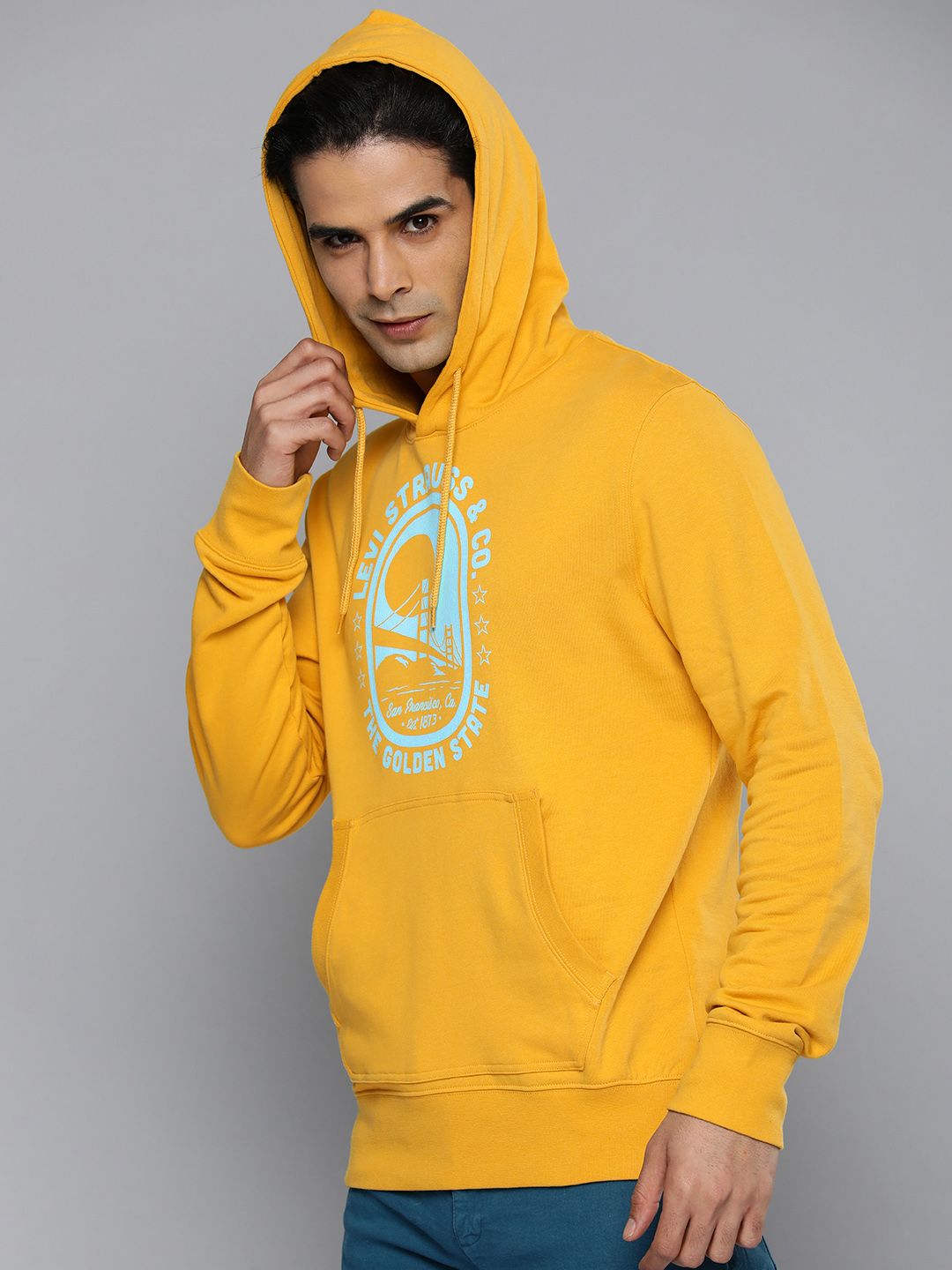  Levis Men Yellow Printed Hooded Pure Cotton Sweatshirt