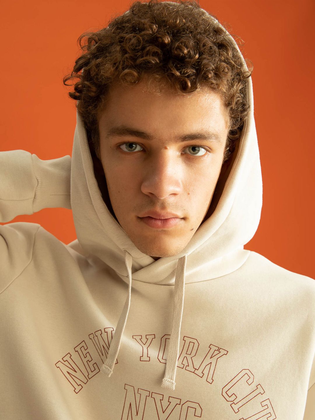  DeFacto Men Cream-Coloured Printed Hooded Sweatshirt