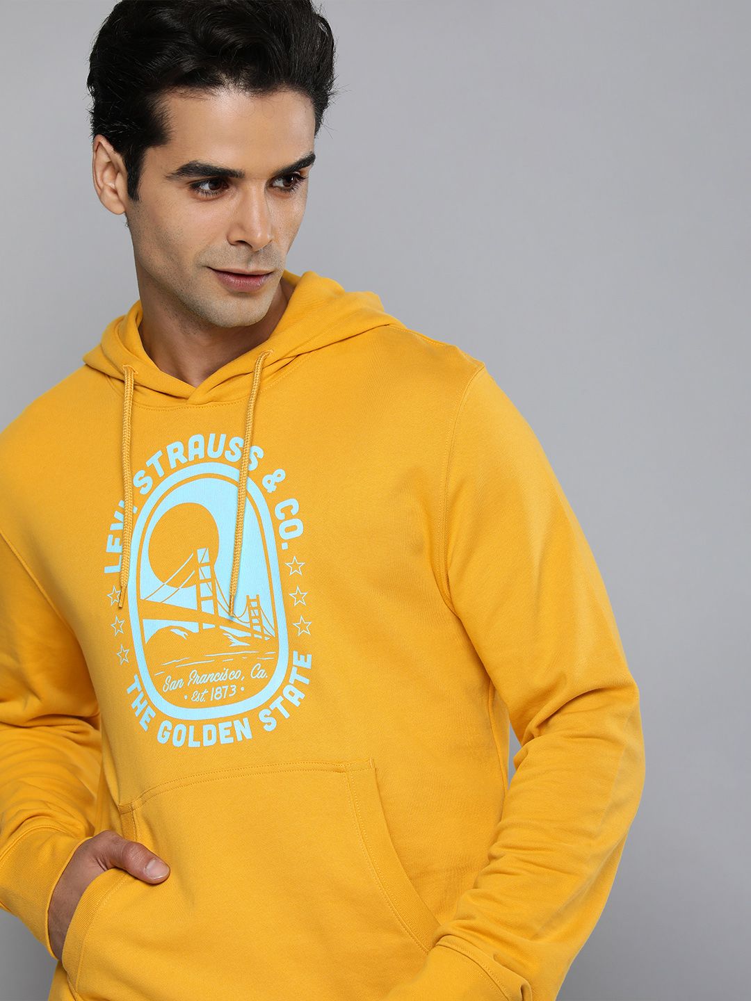  Levis Men Yellow Printed Hooded Pure Cotton Sweatshirt