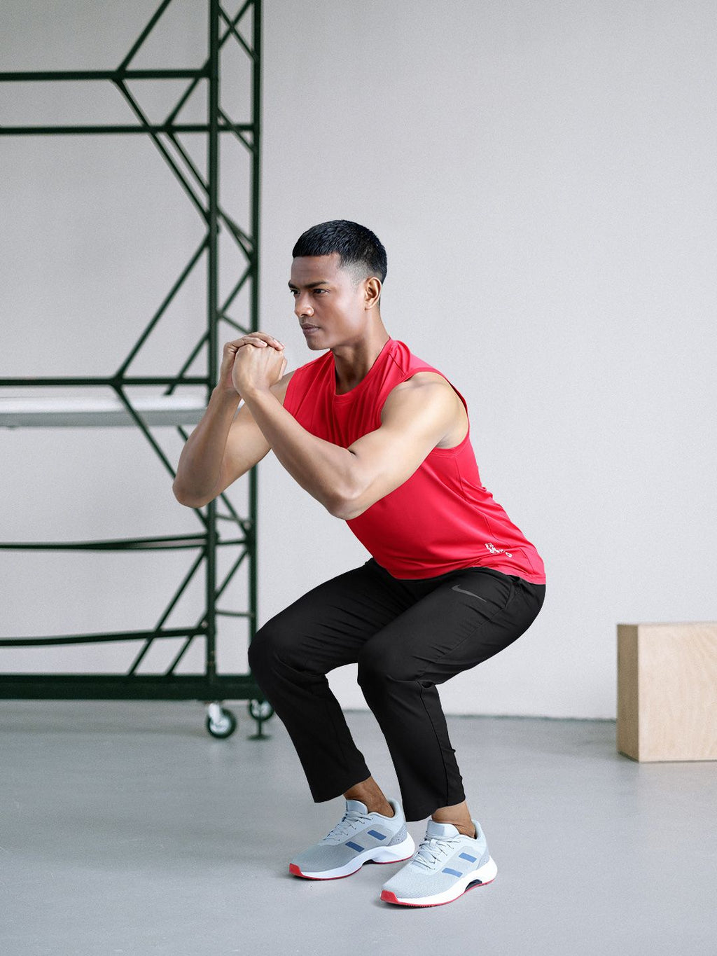  Nike Men Dri-Fit Standard Woven Training Track Pants