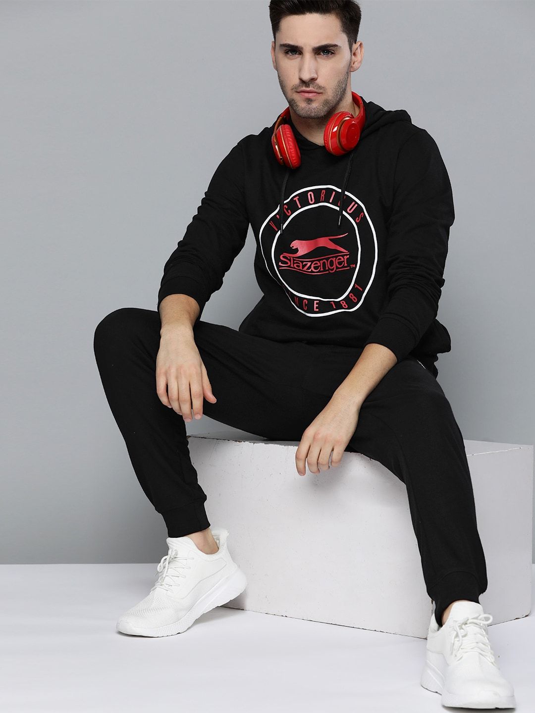  Slazenger Men Black & Red Printed Tracksuit