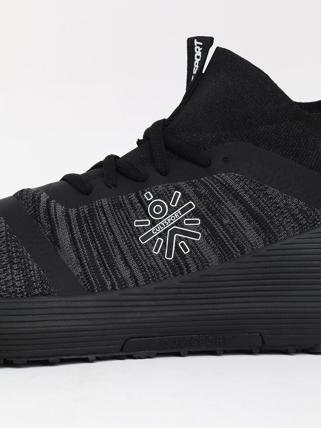  Cultsport Pro-Train Men Brand Logo Printed Fly-Knit Training Sports Shoes