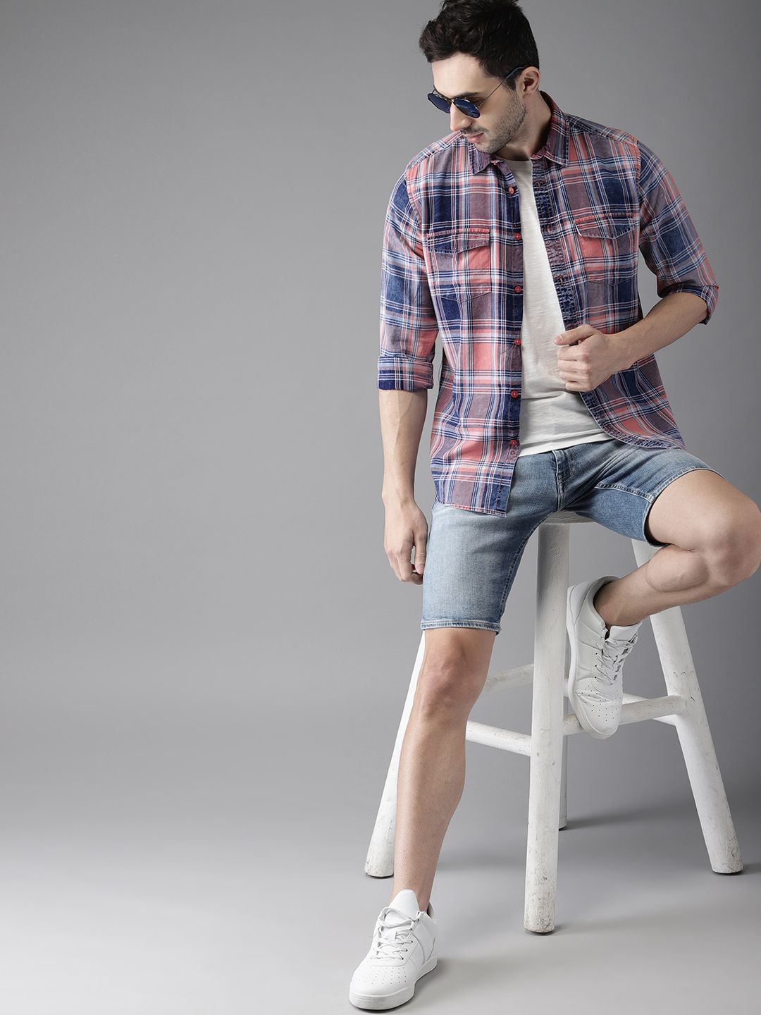  Moda Rapido Men Pink & Navy Blue Slim Fit Checked Casual Shirt