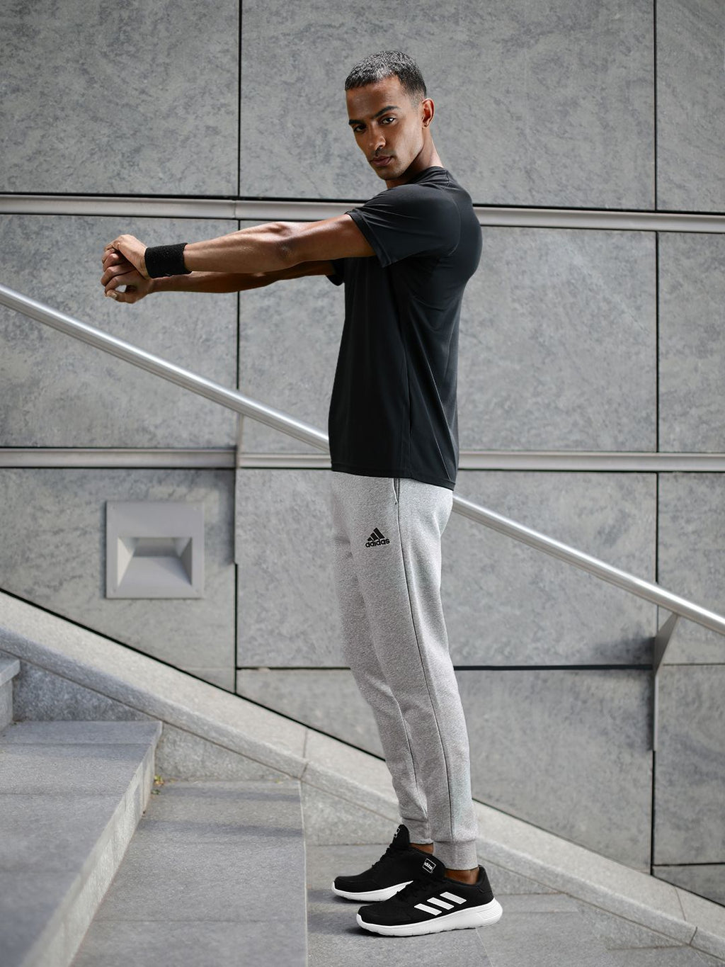  ADIDAS Men Essentials Fleece Regular Tapered Joggers