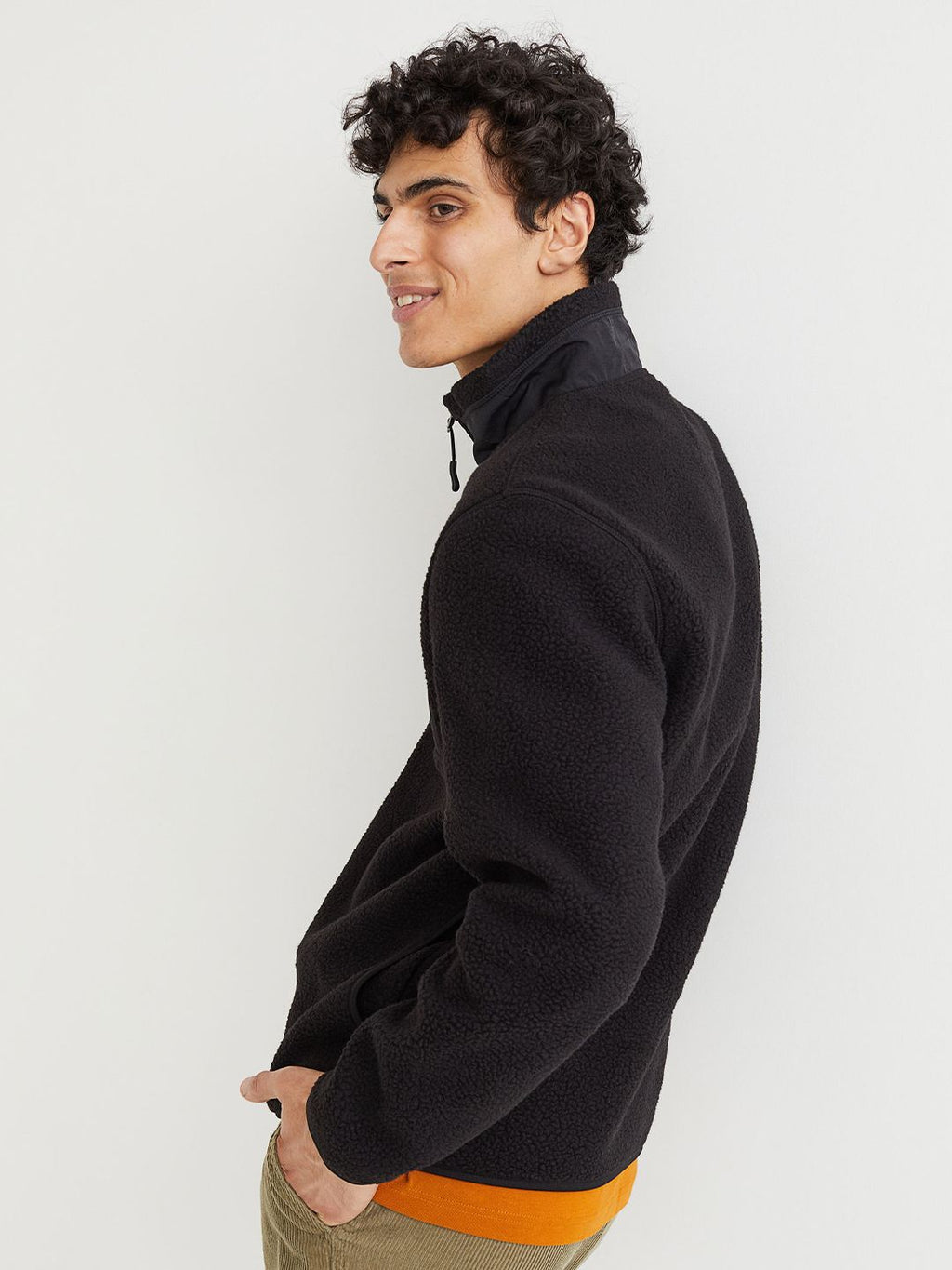  H&M Men Black Regular Fit THERMOLITE Teddy Top