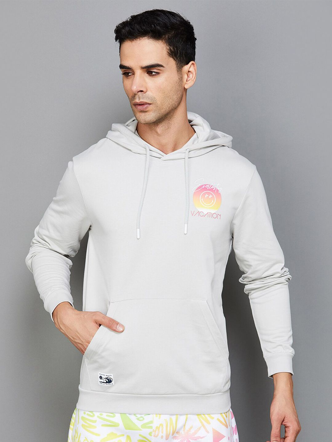  SmileyWorld Long Sleeves Hooded Cotton Pullover