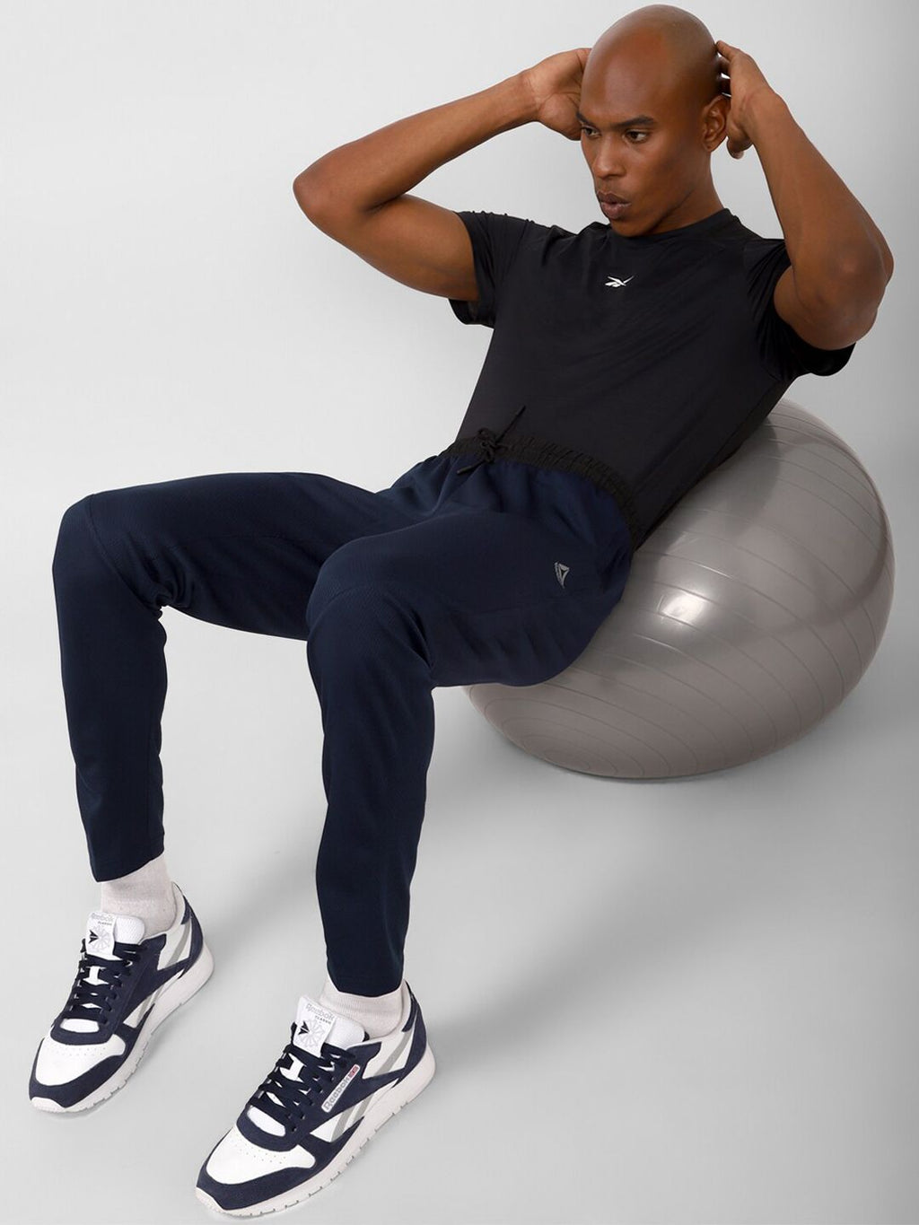  Reebok Men Fitness WOR SL TRCKSTR Track Pants