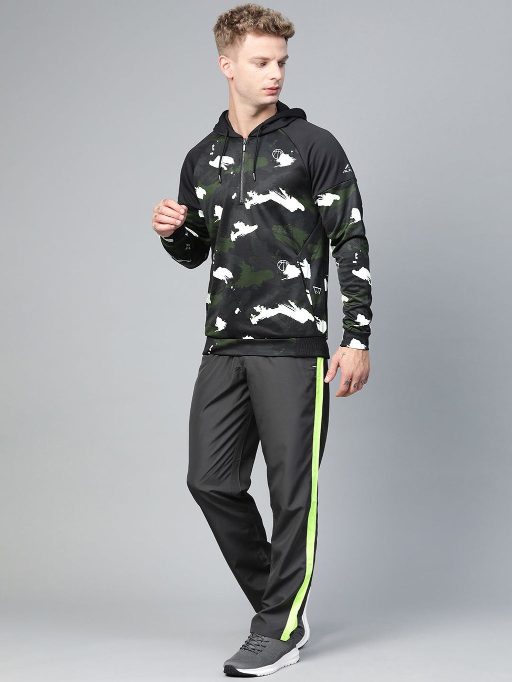 Alcis Men Olive Green & Black Camouflage Print Hooded Sweatshirt