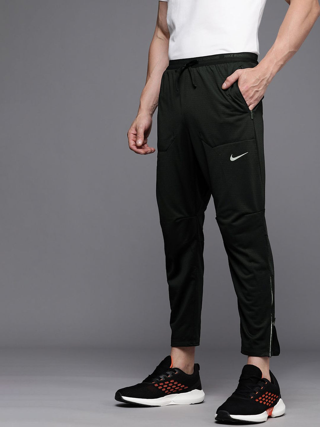  Nike Men Black Solid Dri-FIT Phenom Elite Knit Running Track Pants