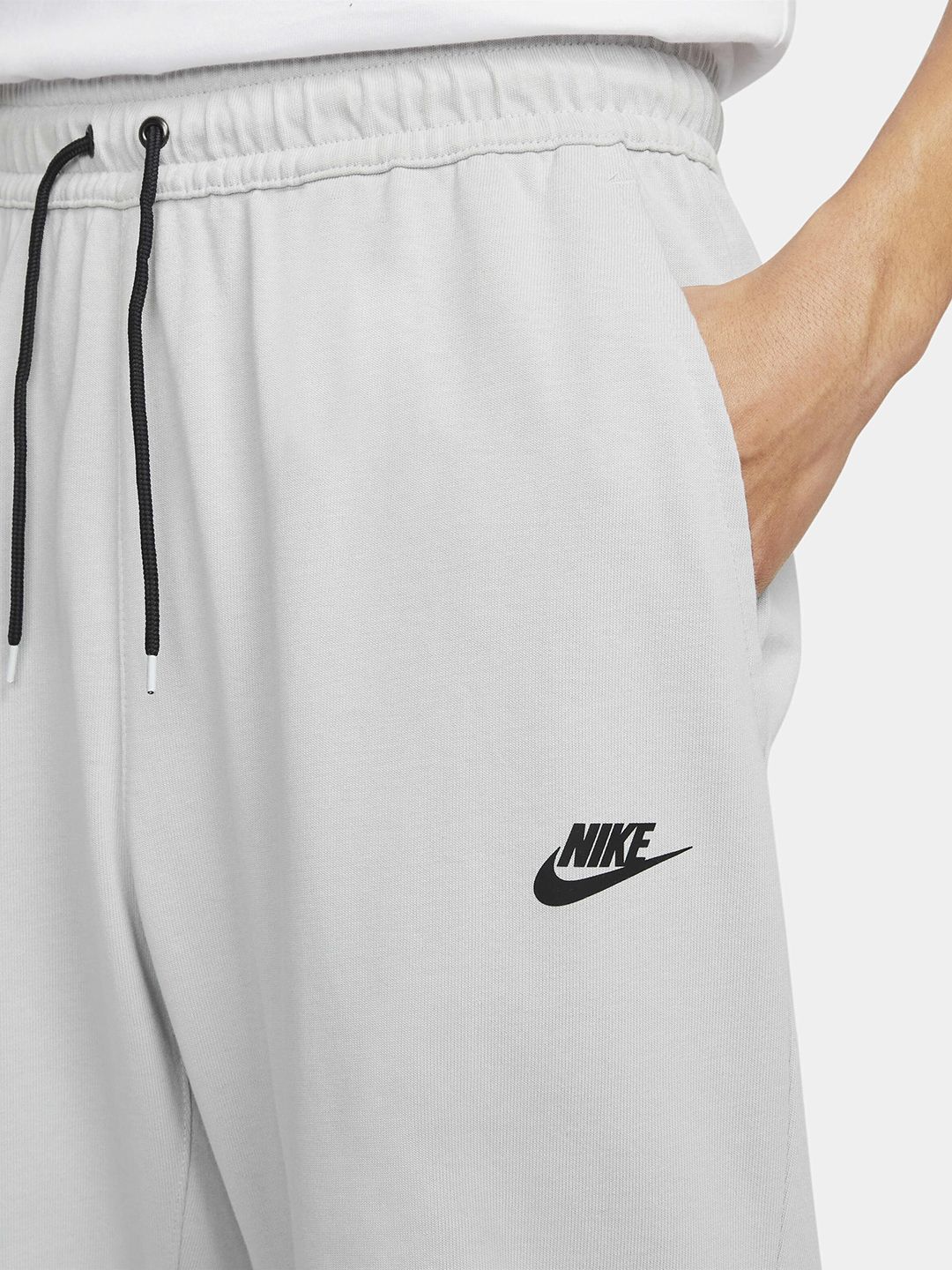  Nike Men Lightweight Open Hem Track Pants