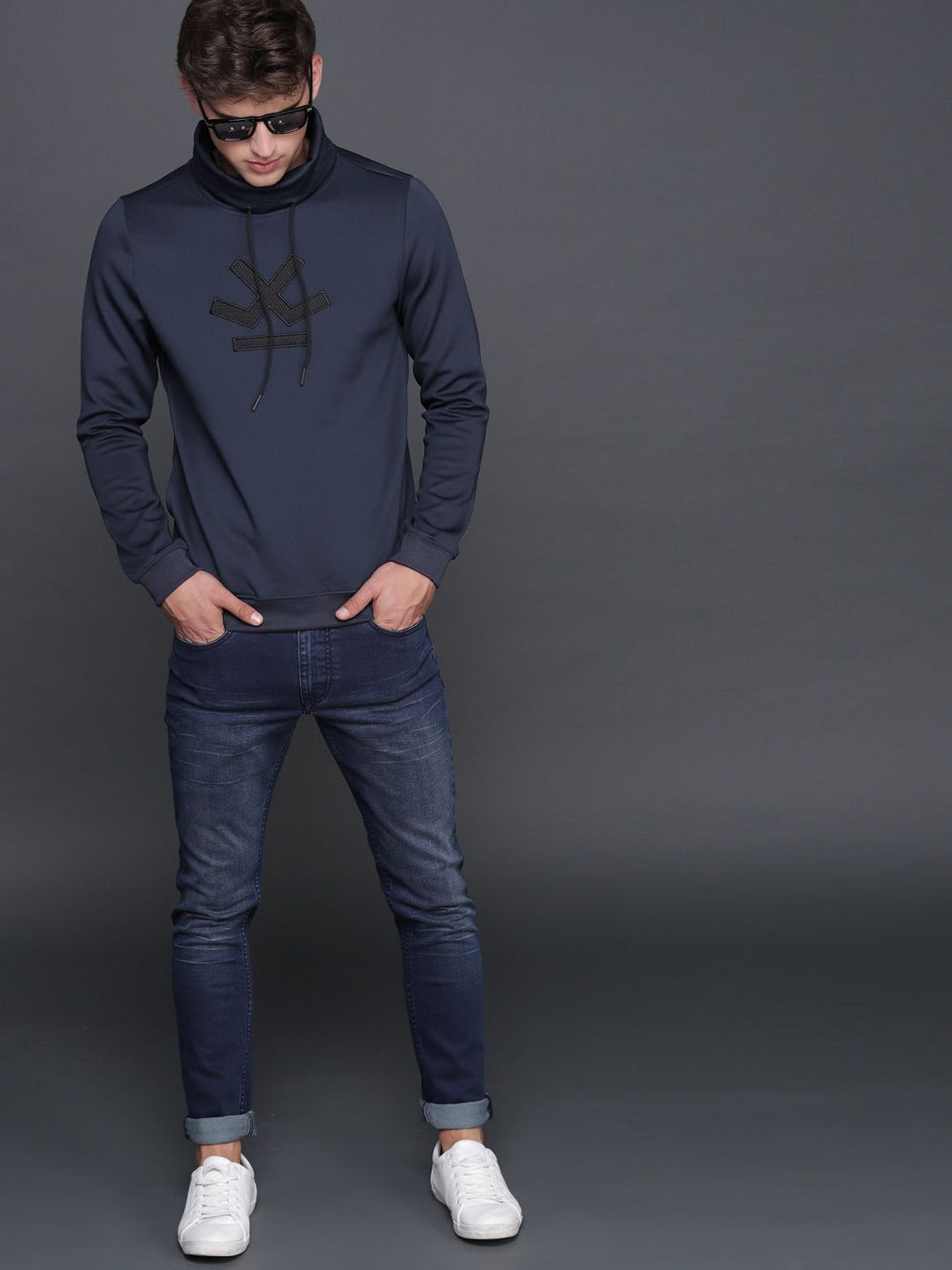  WROGN Men Navy Solid Sweatshirt