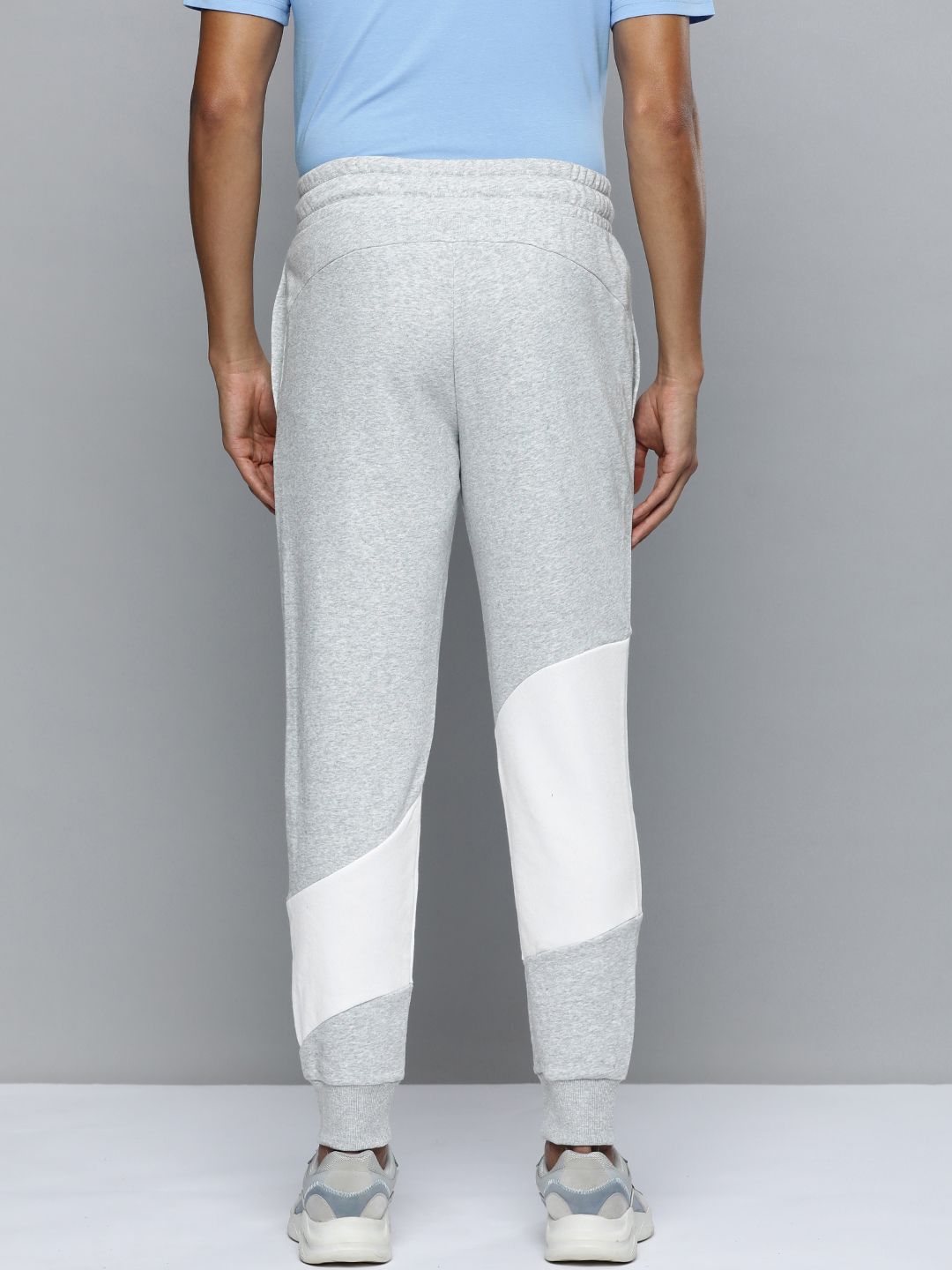  Puma Men Colourblocked POWER Cat Regular Fit Outdoor Joggers