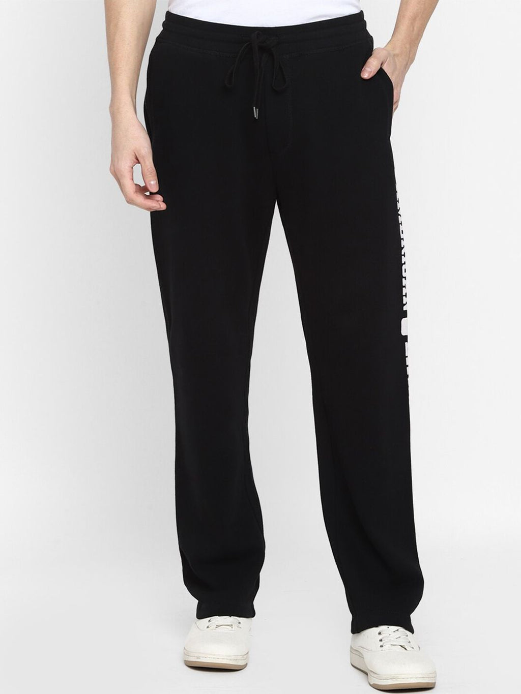  AMERICAN EAGLE OUTFITTERS Men Solid Black Cotton Track Pants