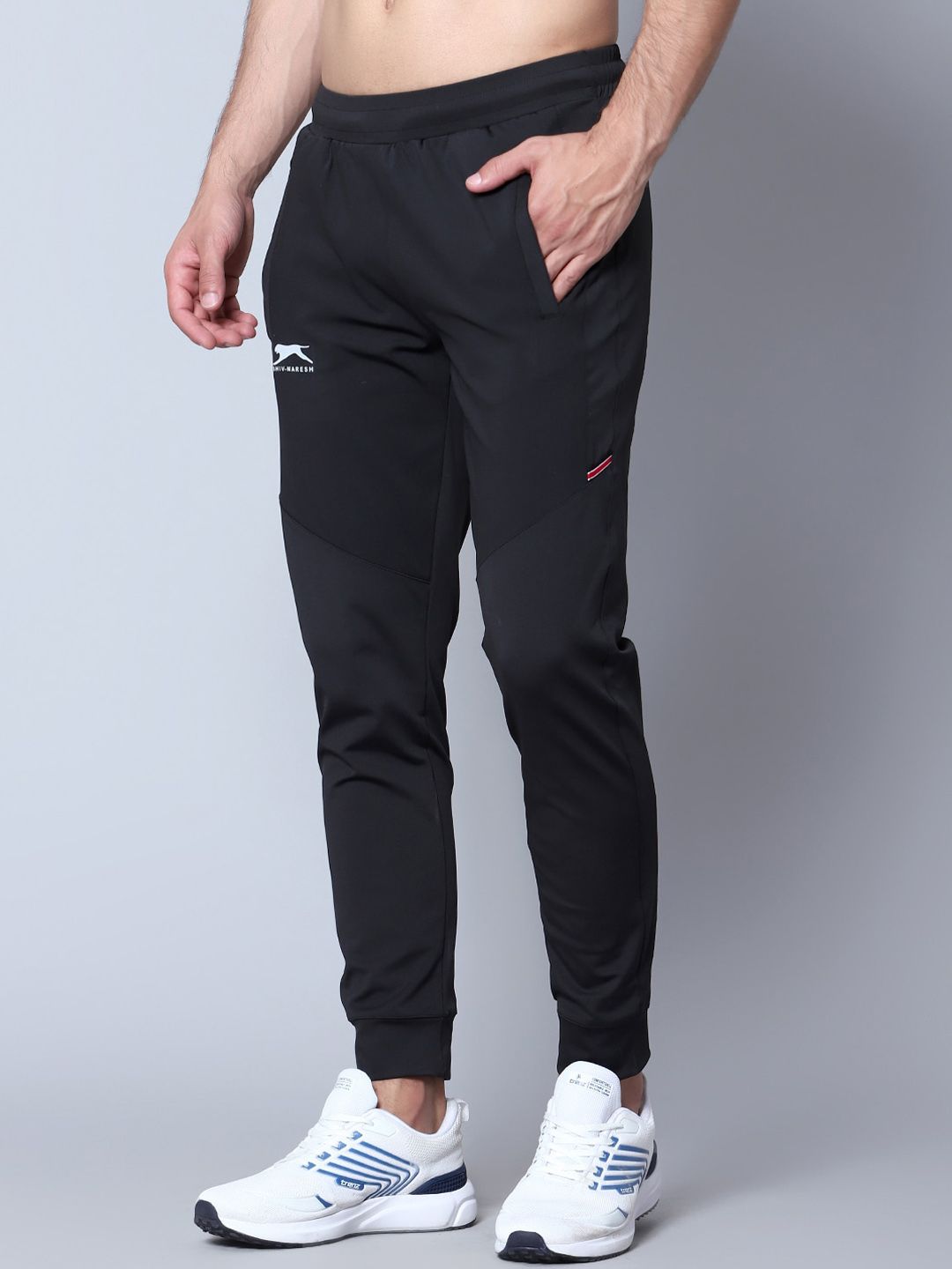  Shiv Naresh Men Mid Rise Joggers