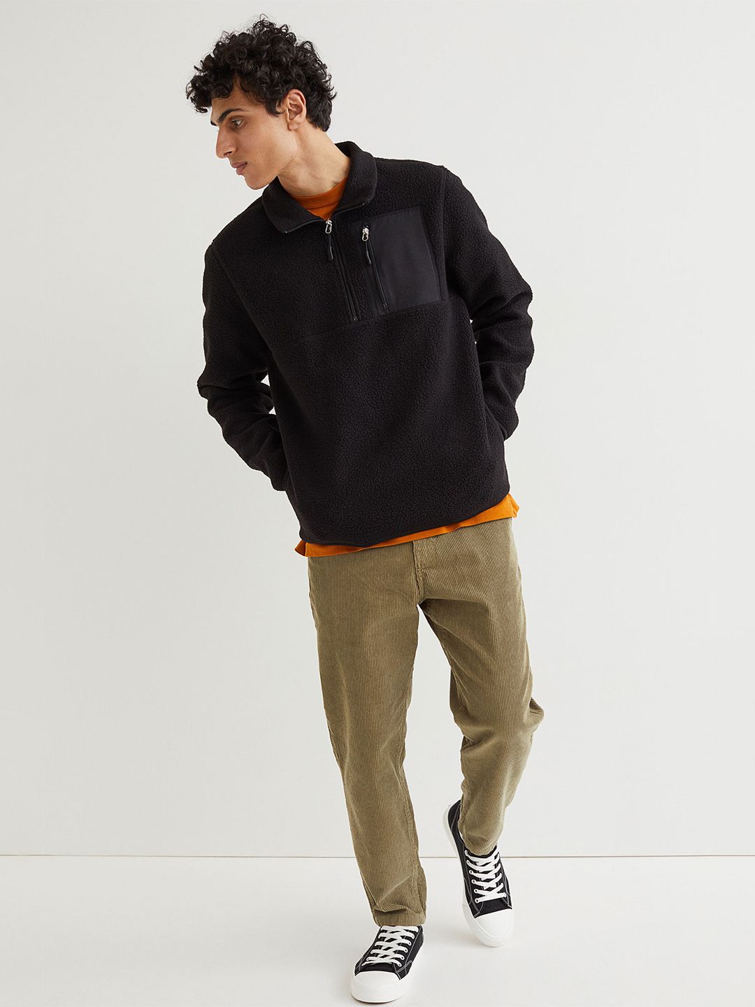  H&M Men Black Regular Fit THERMOLITE Teddy Top