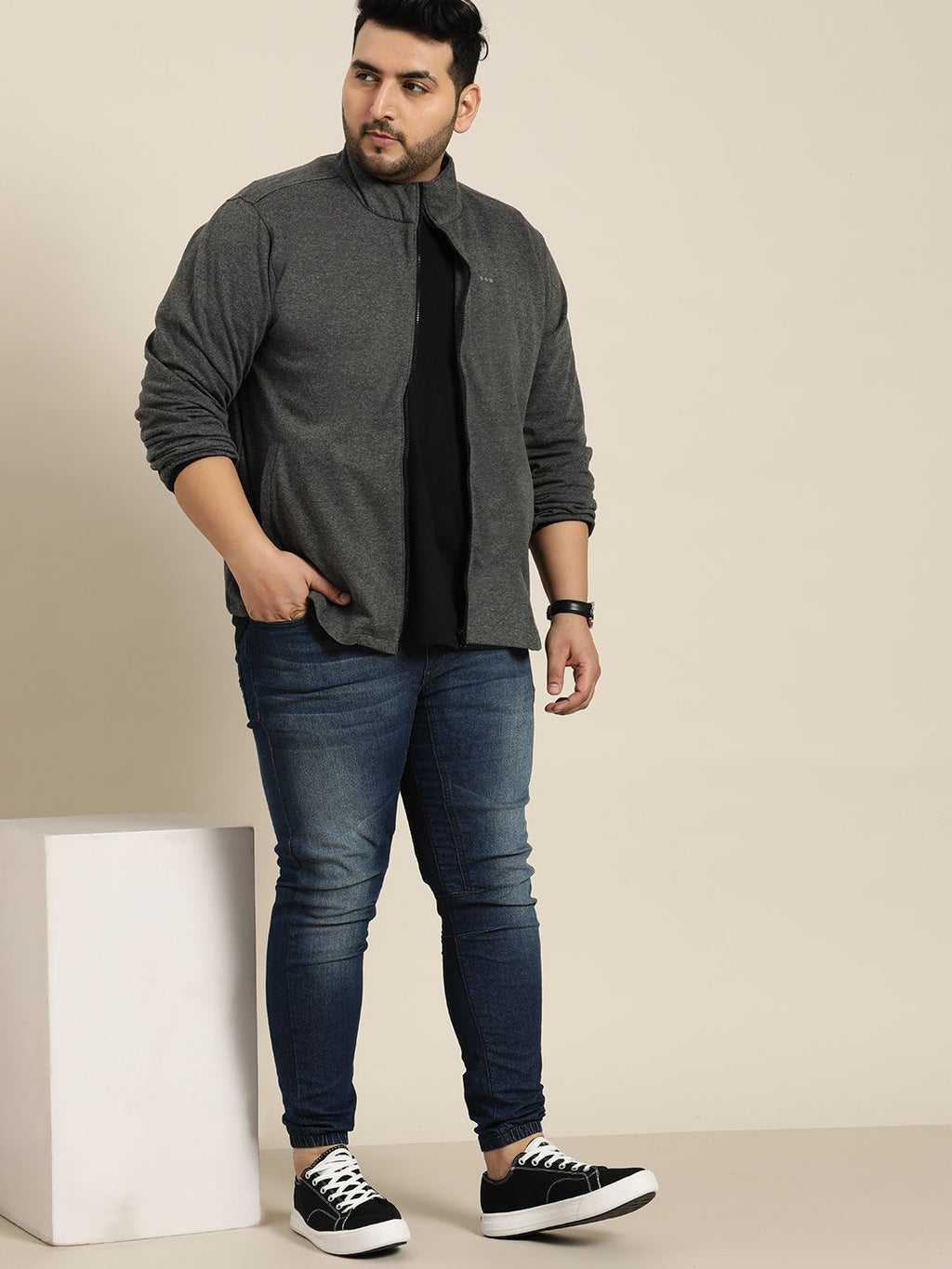  Sztori Men Plus Size Charcoal Grey Solid Sweatshirt