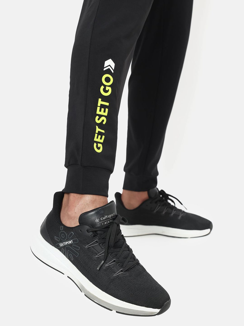  Cultsport Men Typography Printed Flydry Joggers