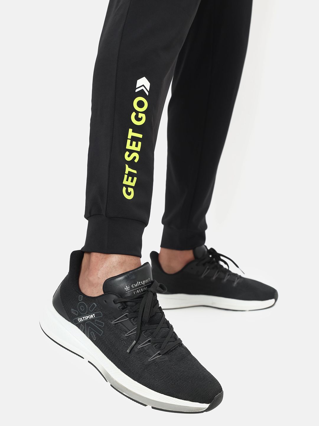  Cultsport Men Typography Printed Flydry Joggers