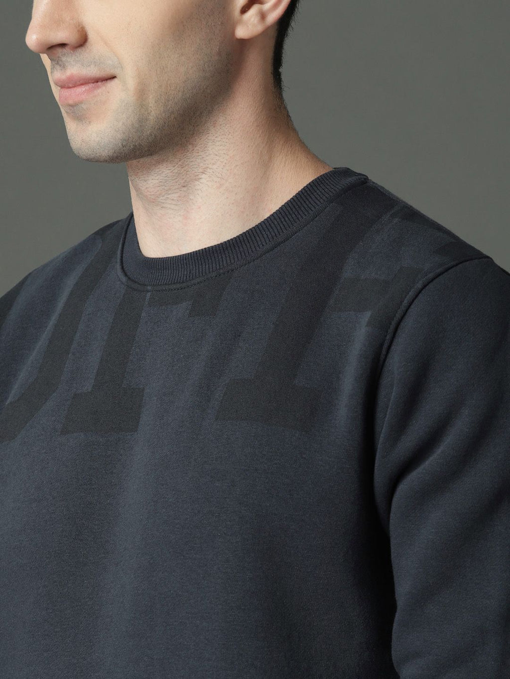  Roadster Men Navy Blue Printed Sweatshirt