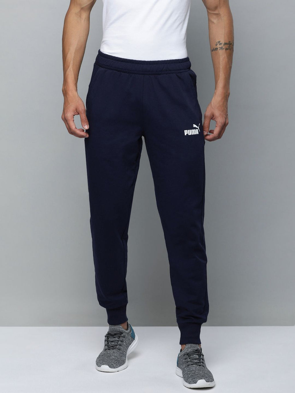  Puma Men Solid Mid Rise Joggers