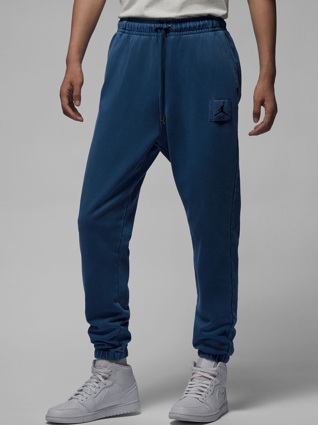  Nike Men Jordan Essentials Mid Rise Fleece Washed Joggers