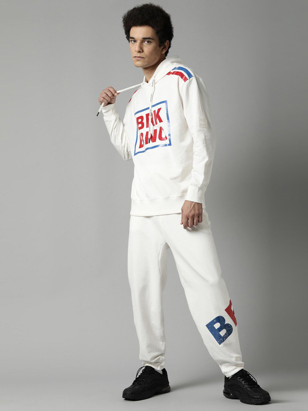  Breakbounce Men Off White Printed Hooded Pure Cotton Sweatshirt