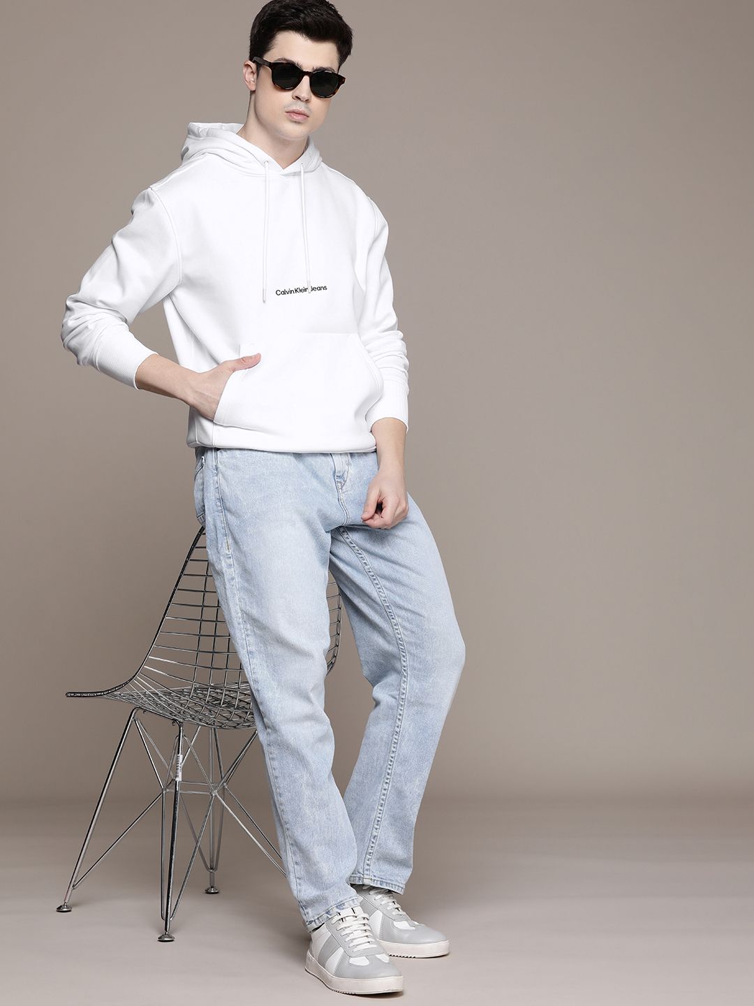  Calvin Klein Jeans Hooded Casual Sweatshirt