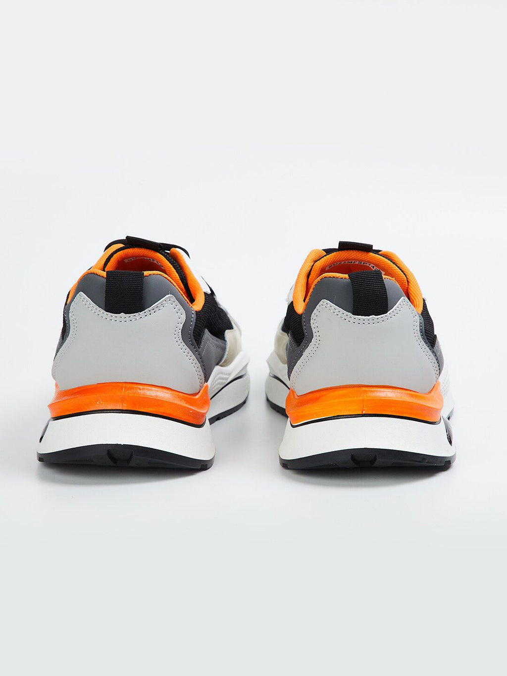  Max Men Colourblocked Lace-Up Running Shoes