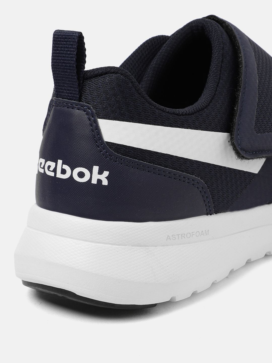  Reebok Men EQ Fit Non-Marking Walking Shoes