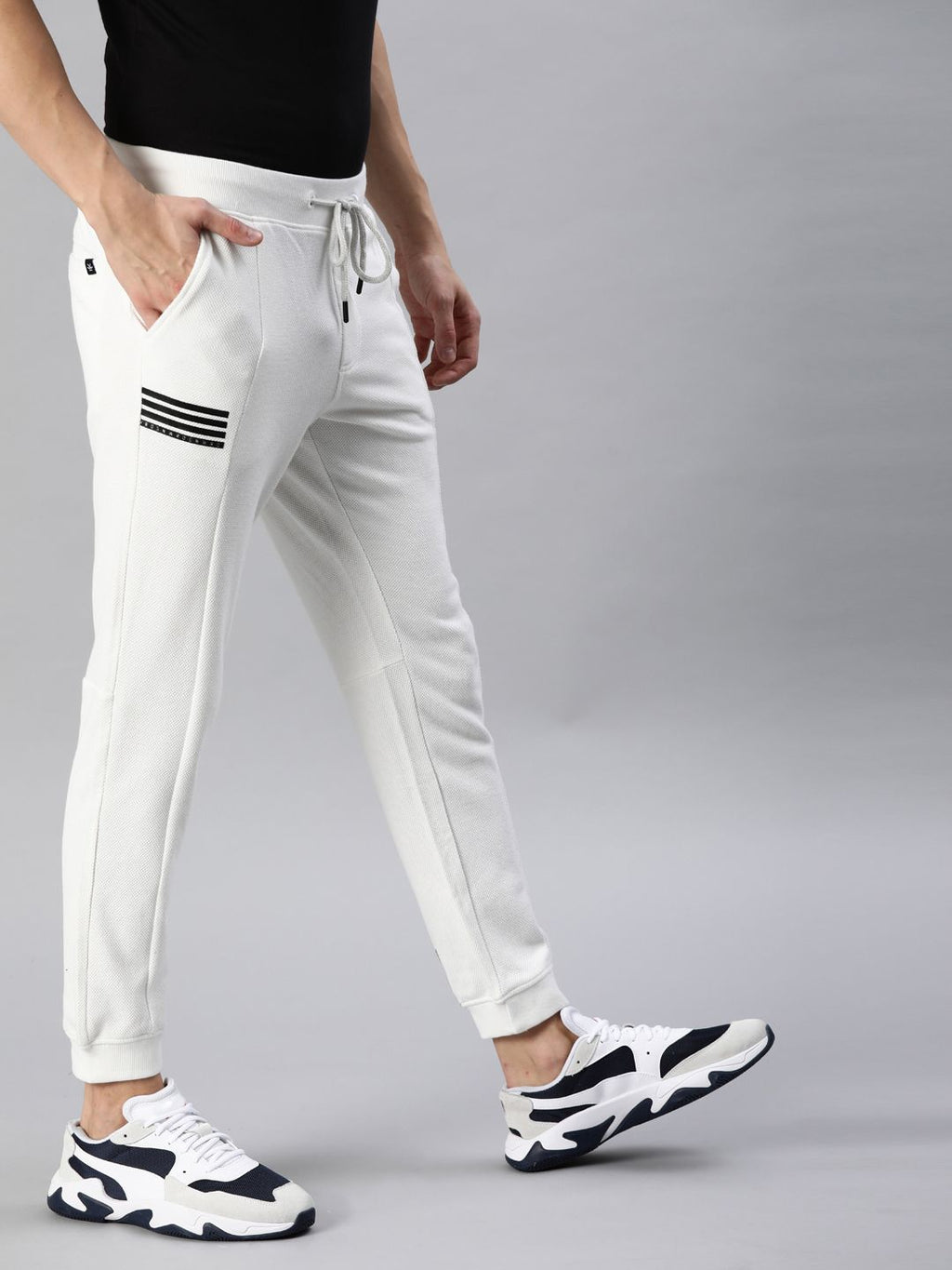  WROGN Men White Solid Slim Fit Joggers With Printed Detailing