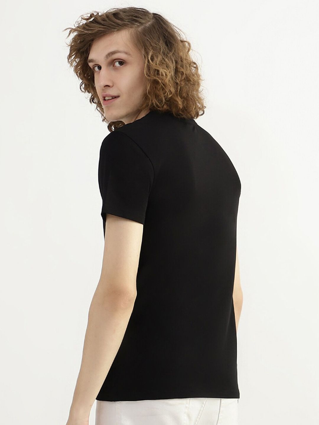  United Colors Of Benetton Men Typography Printed Cotton T-shirt