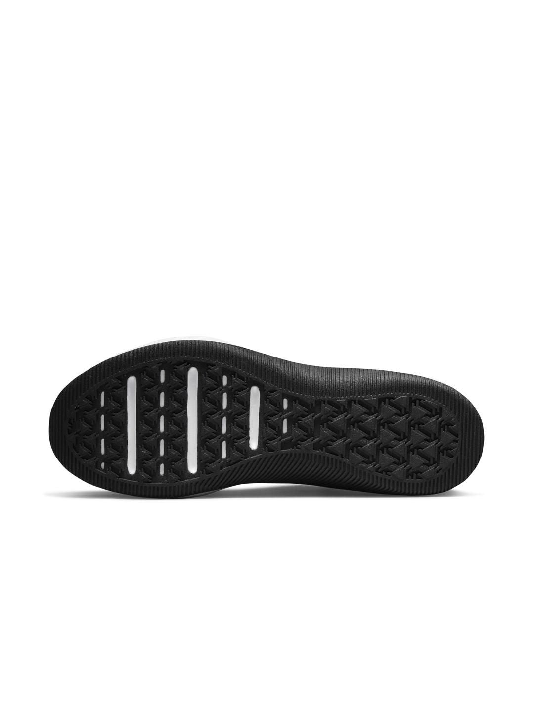  Nike Men MC Trainer 2 Shoes