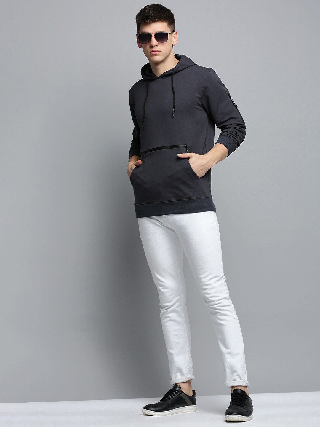  SHOWOFF Hooded Pullover Cotton Sweatshirt