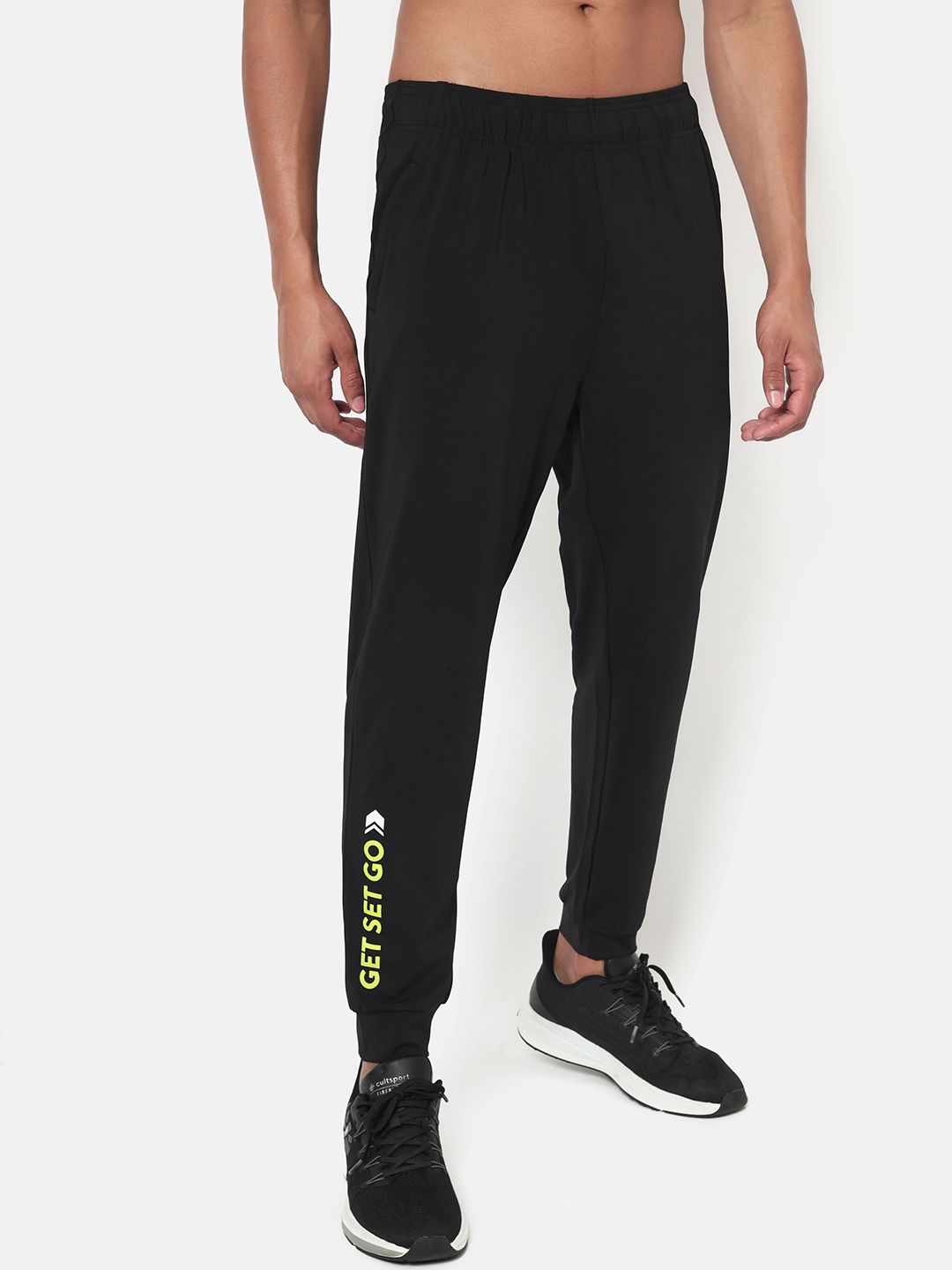  Cultsport Men Typography Printed Flydry Joggers