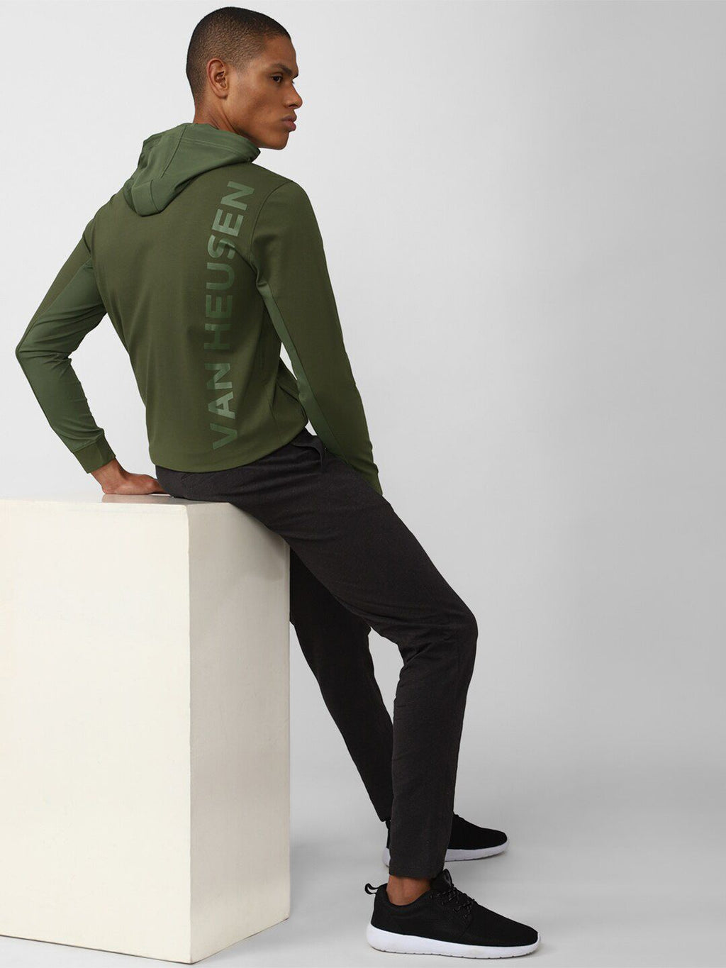  Van Heusen Flex Men Green Cotton Hooded Sports Sweatshirt