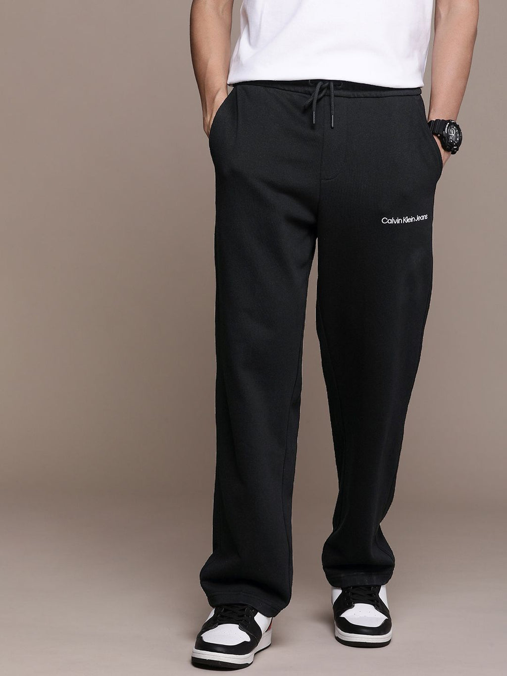  Calvin Klein Jeans Men Mid-Rise Pure Cotton Track Pants With Typography Embroidered Detail