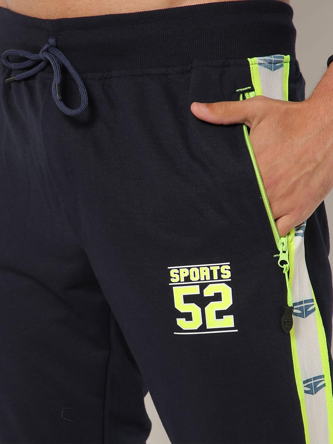  Sports52 Wear Men Solid Tracksuit